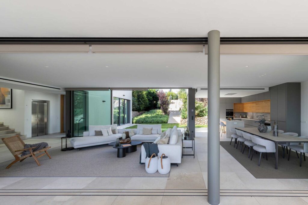 Comedor abierto · Villa Santa Ponça